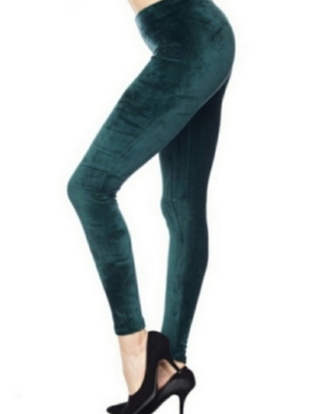 Hunter Green Solid Brushed Velour Velvet Leggings - Picture 2 of 12